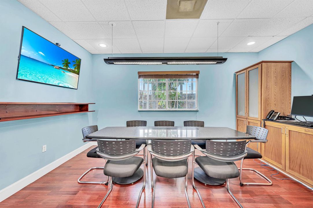 6090 BOULEVARD OF CHAMPIONS-36