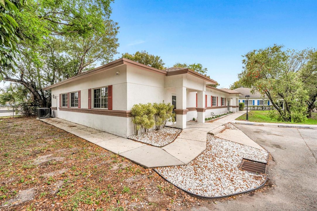 6090 BOULEVARD OF CHAMPIONS-26