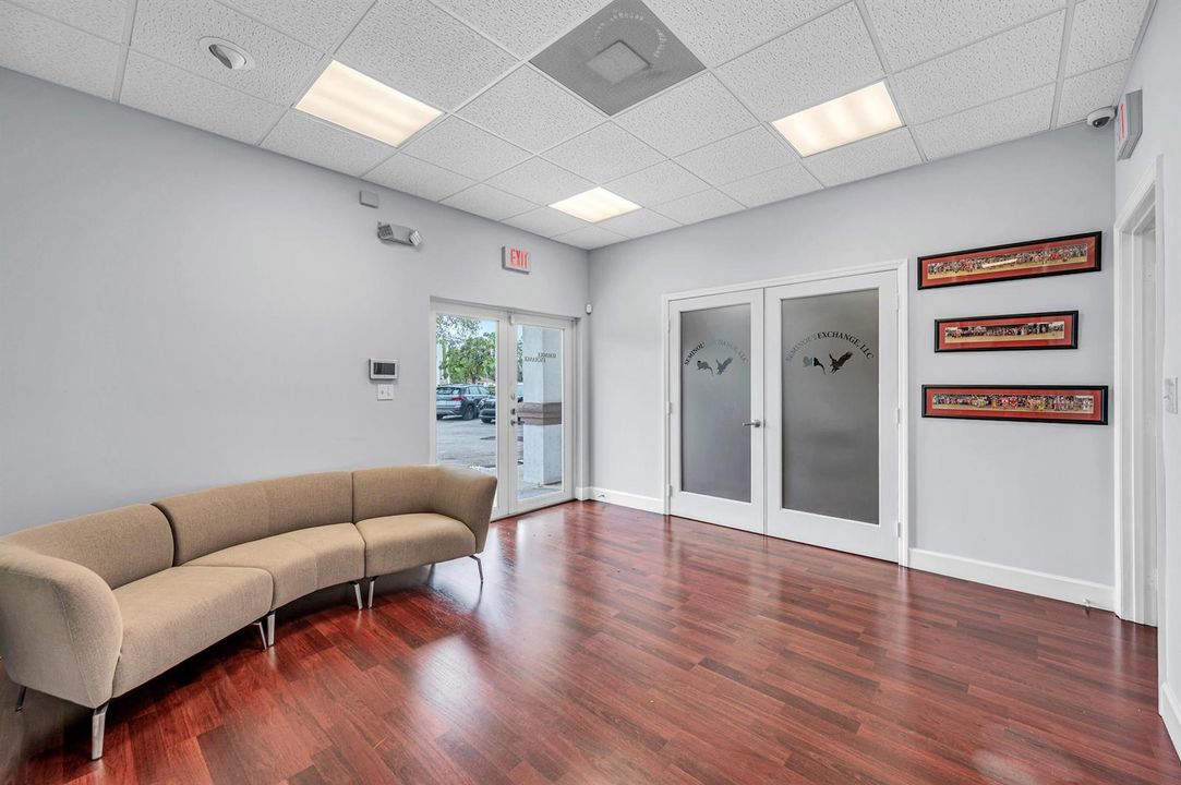6090 BOULEVARD OF CHAMPIONS-29