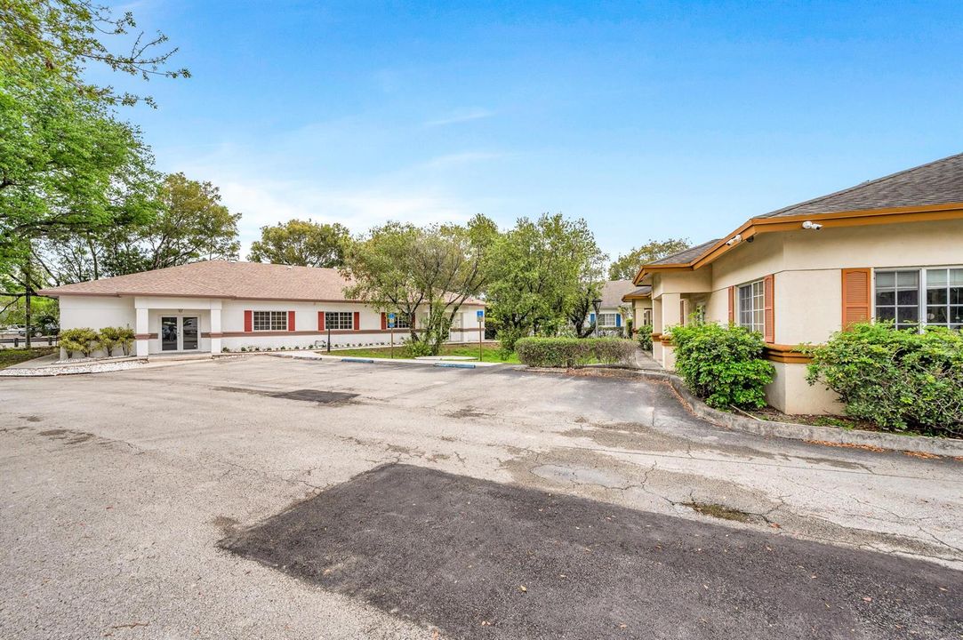 6090 BOULEVARD OF CHAMPIONS-66