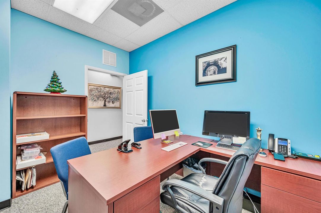 6090 BOULEVARD OF CHAMPIONS-57