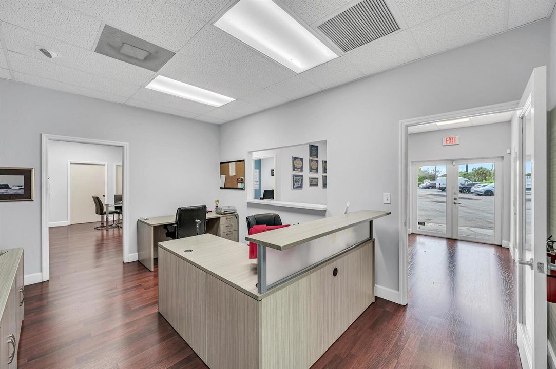 6090 BOULEVARD OF CHAMPIONS-31
