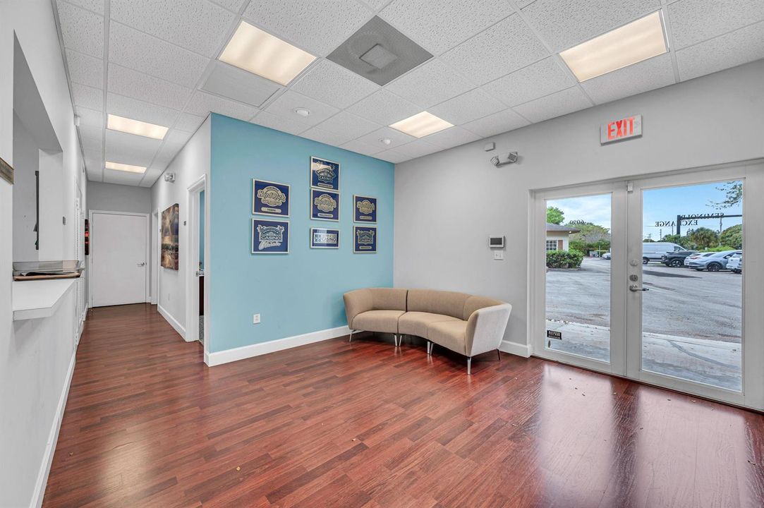 6090 BOULEVARD OF CHAMPIONS-28