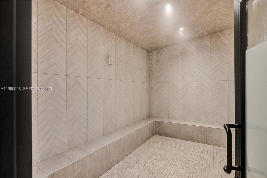 Recently Sold: $349,000 (2 beds, 2 baths, 2215 Square Feet)