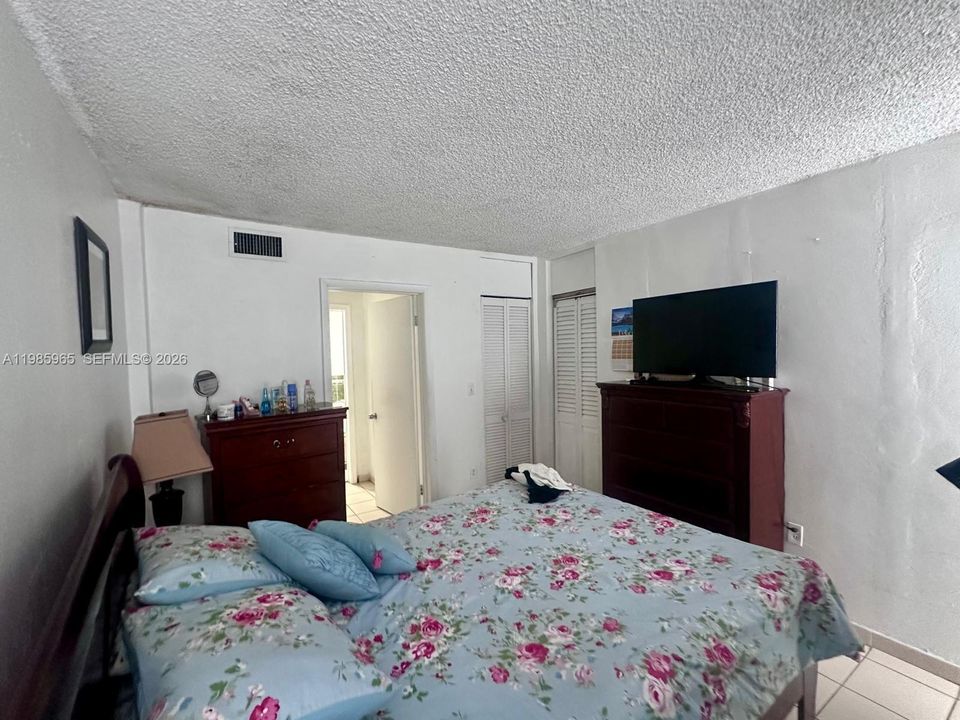 На продажу: $189,000 (1 спален, 1 ванн, 510 Квадратных фут)