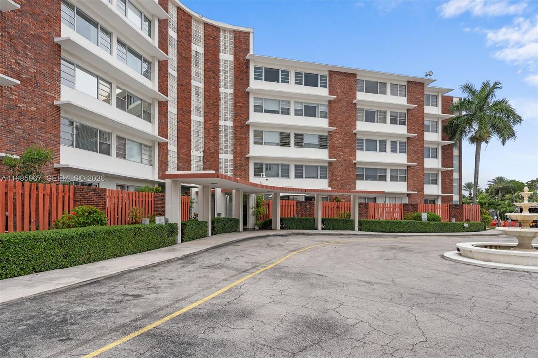На продажу: $259,000 (1 спален, 1 ванн, 891 Квадратных фут)