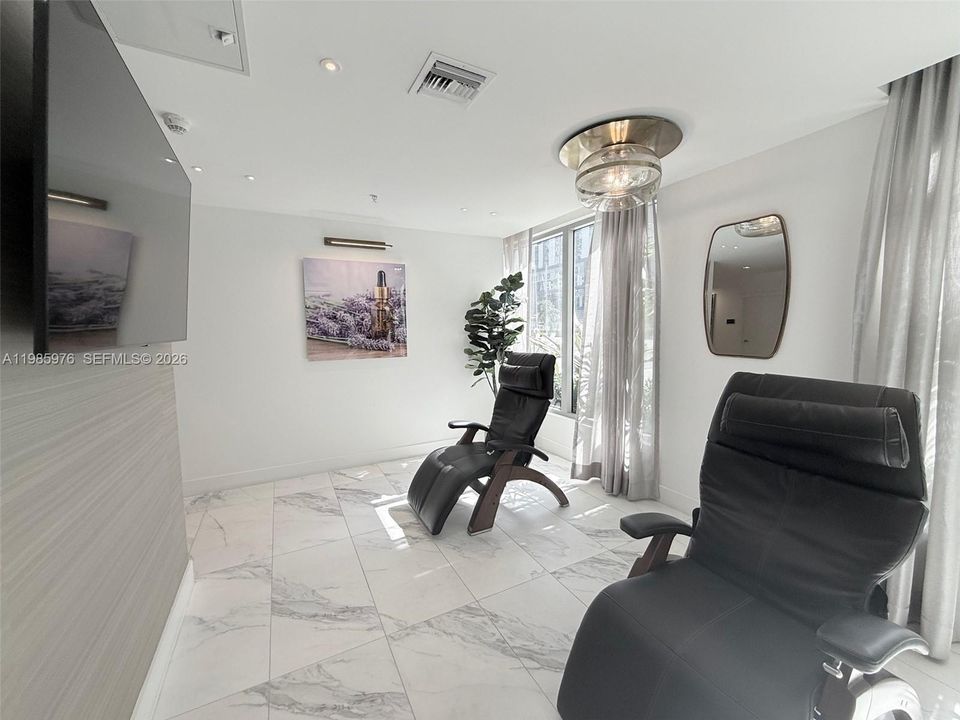 出租: $56 (0 贝兹, 0 浴室, 0 平方英尺)