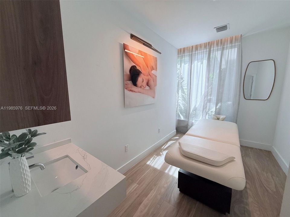 出租: $56 (0 贝兹, 0 浴室, 0 平方英尺)