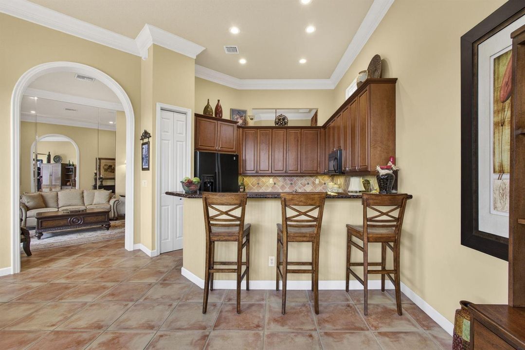 Kitchen Bar