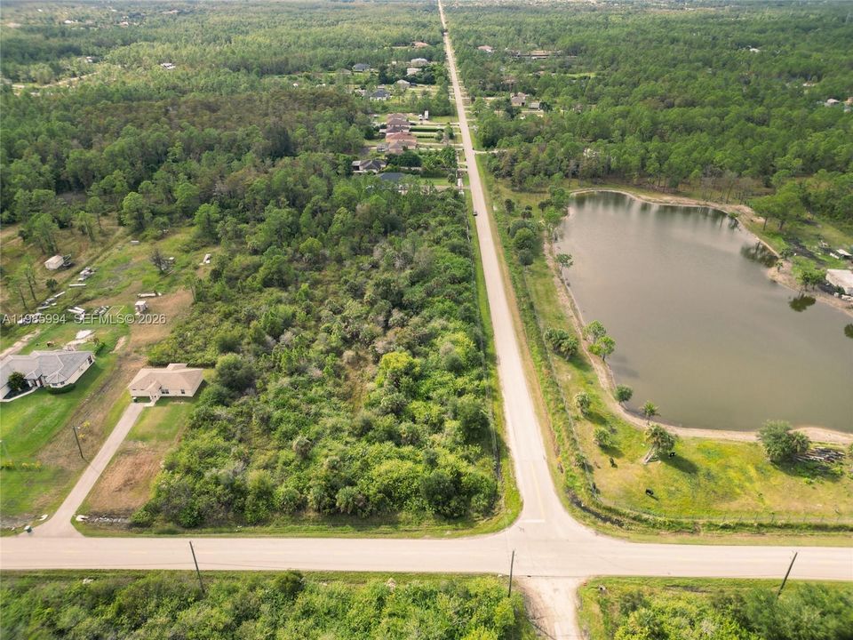 На продажу: $190,000 (2.81 acres)
