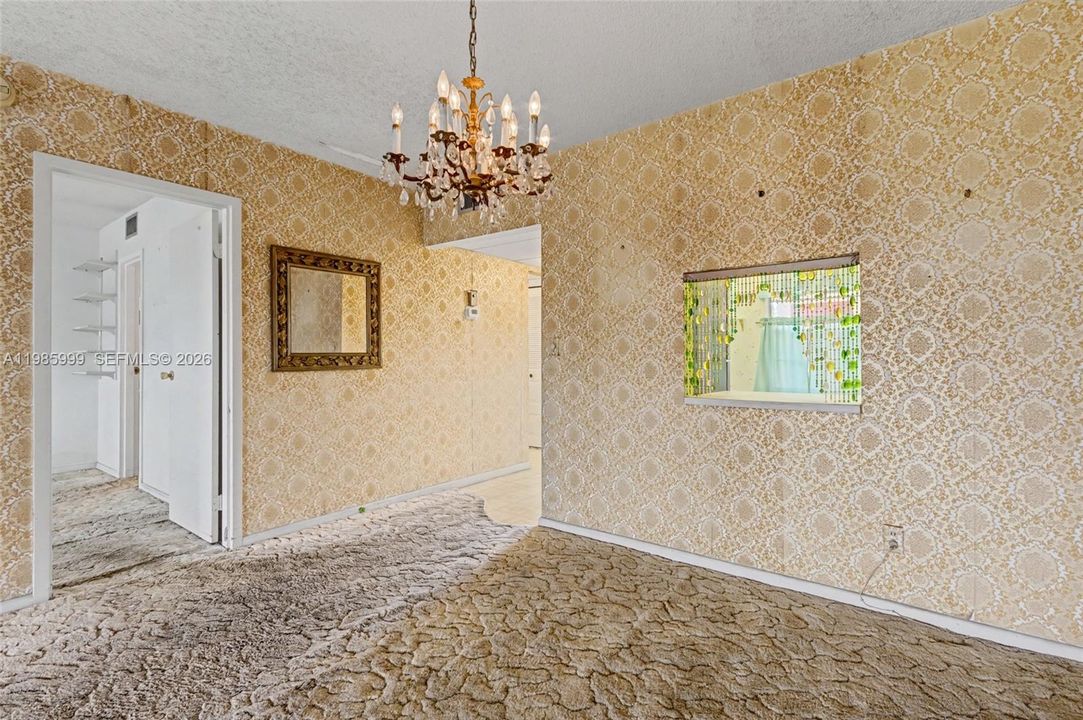 For Sale: $59,900 (1 beds, 1 baths, 775 Square Feet)