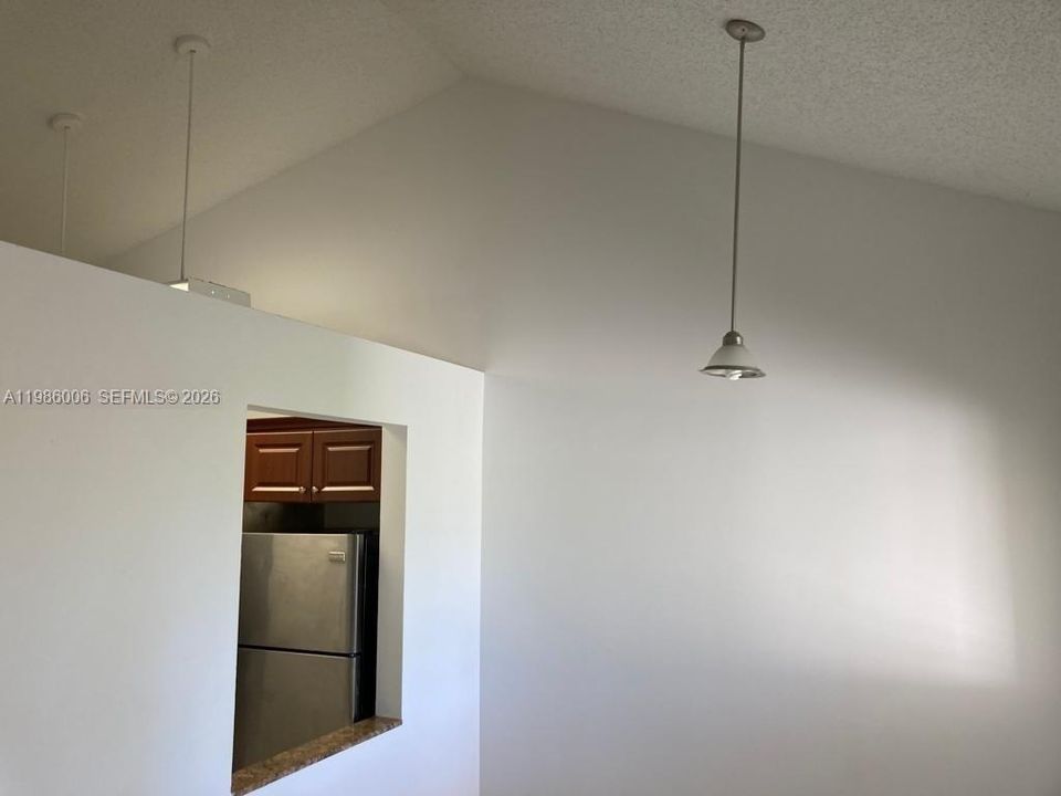 На продажу: $184,000 (1 спален, 1 ванн, 850 Квадратных фут)