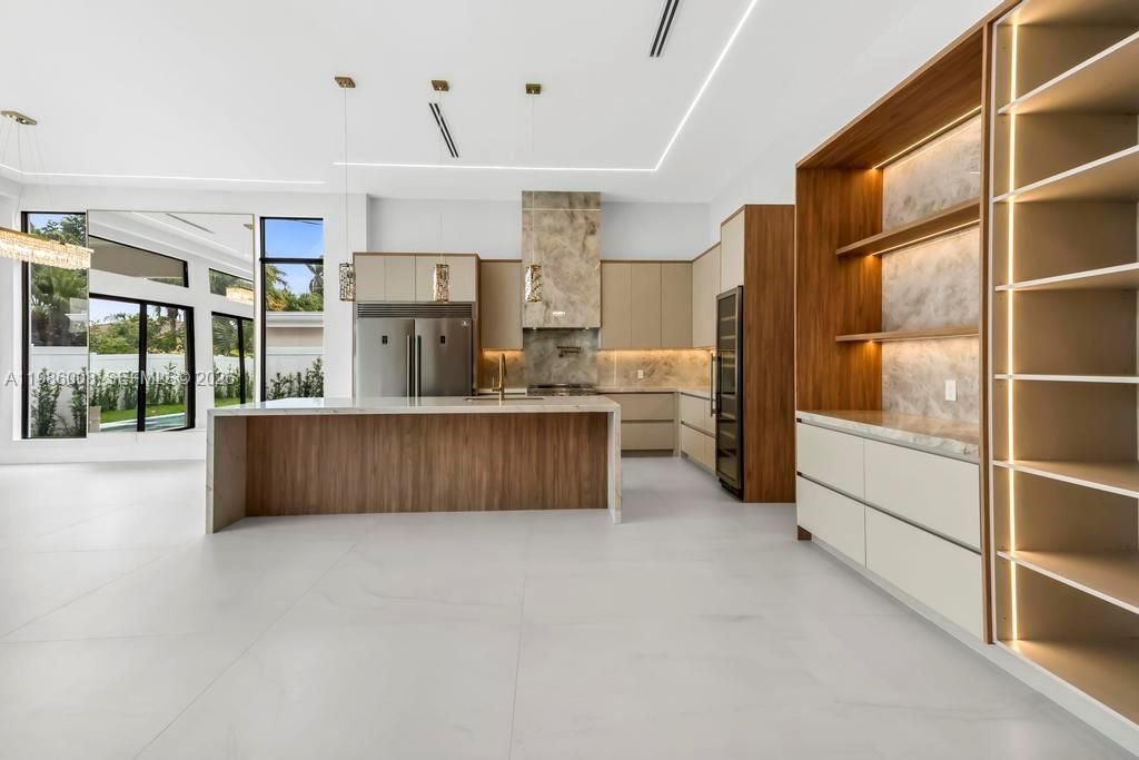 Vendido Recientemente: $2,700,000 (4 camas, 4 baños, 0 Pies cuadrados)
