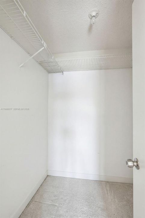 For Sale: $222,000 (2 beds, 2 baths, 1250 Square Feet)