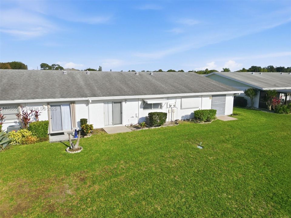 For Sale: $222,000 (2 beds, 2 baths, 1250 Square Feet)