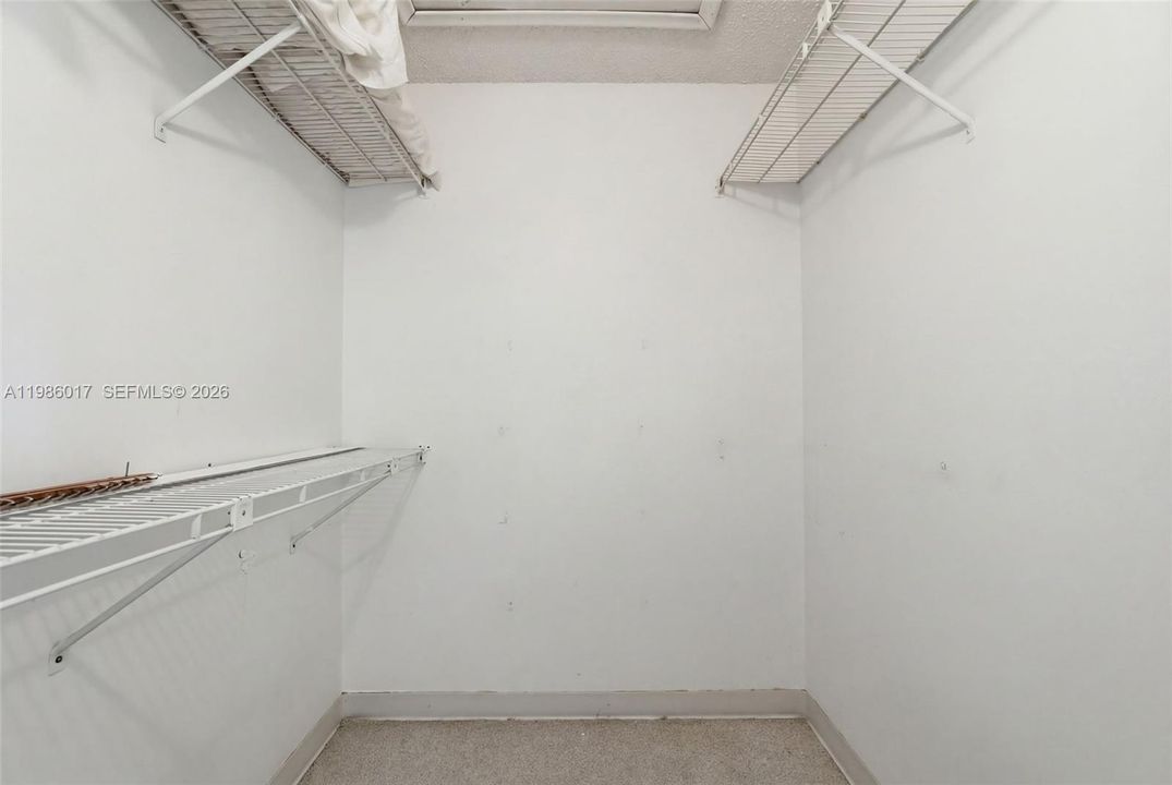 For Sale: $222,000 (2 beds, 2 baths, 1250 Square Feet)