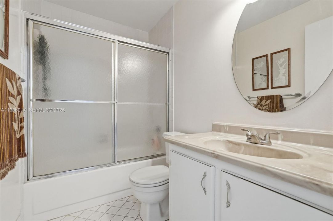 For Sale: $222,000 (2 beds, 2 baths, 1250 Square Feet)