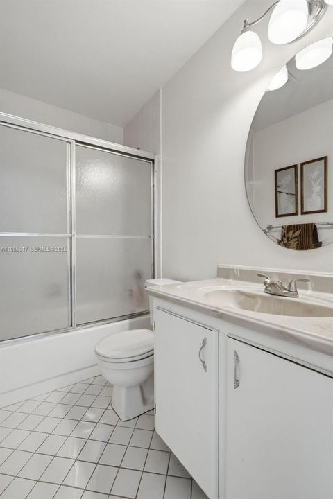 For Sale: $222,000 (2 beds, 2 baths, 1250 Square Feet)