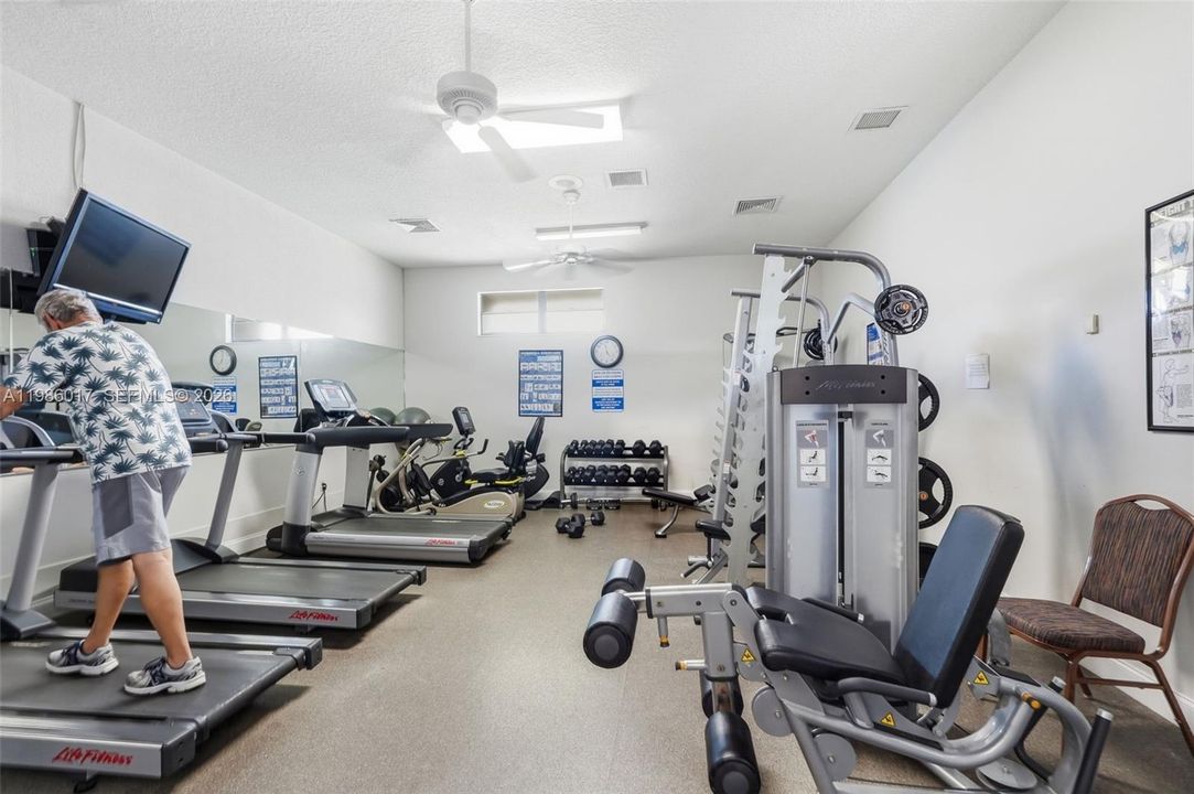 For Sale: $222,000 (2 beds, 2 baths, 1250 Square Feet)