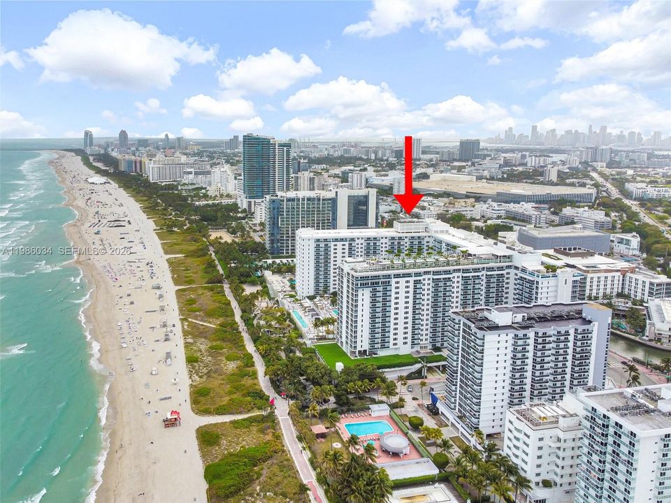 For Sale: $760,000 (0 beds, 1 baths, 760 Square Feet)