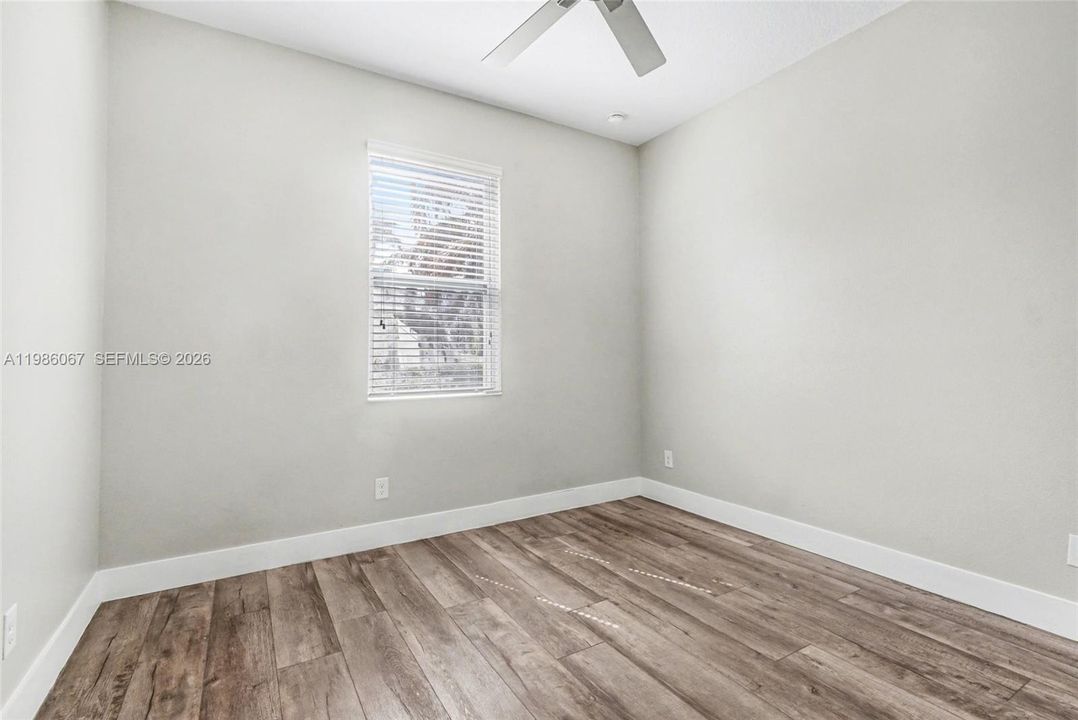 Recently Rented: $3,250 (5 beds, 3 baths, 3298 Square Feet)