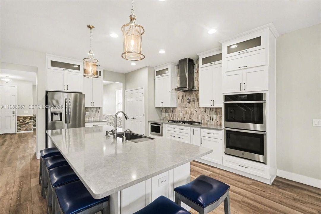 Recently Rented: $3,250 (5 beds, 3 baths, 3298 Square Feet)