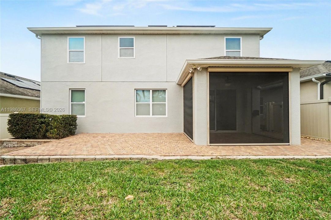 Recently Rented: $3,250 (5 beds, 3 baths, 3298 Square Feet)