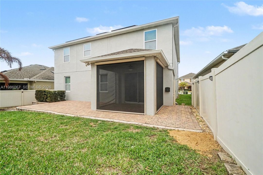 Recently Rented: $3,250 (5 beds, 3 baths, 3298 Square Feet)