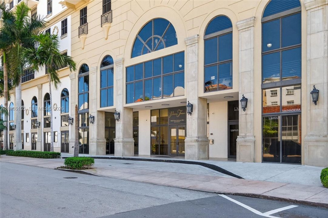 En Venta: $455,000 (1 camas, 1 baños, 882 Pies cuadrados)
