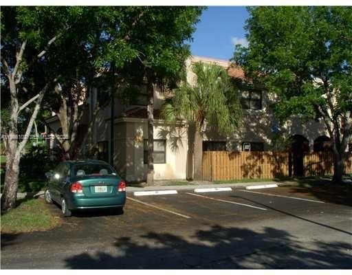 Active With Contract: $2,795 (3 beds, 2 baths, 1560 Square Feet)
