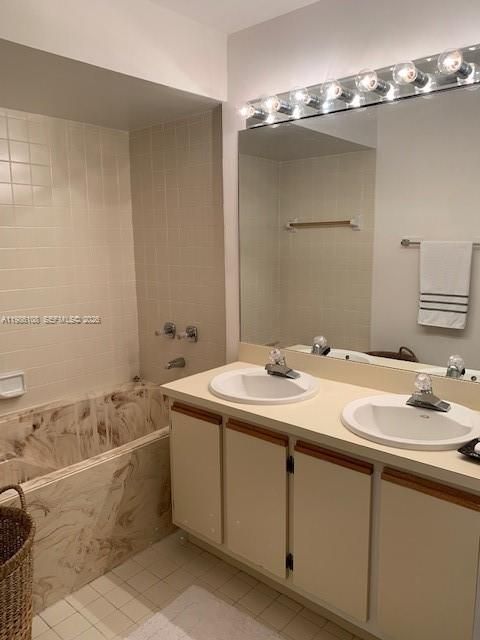 Active With Contract: $2,795 (3 beds, 2 baths, 1560 Square Feet)