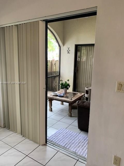 Active With Contract: $2,795 (3 beds, 2 baths, 1560 Square Feet)