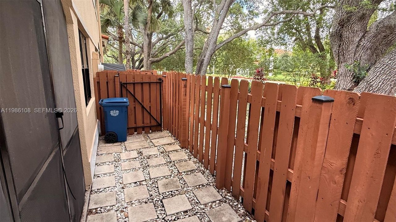 Active With Contract: $2,795 (3 beds, 2 baths, 1560 Square Feet)