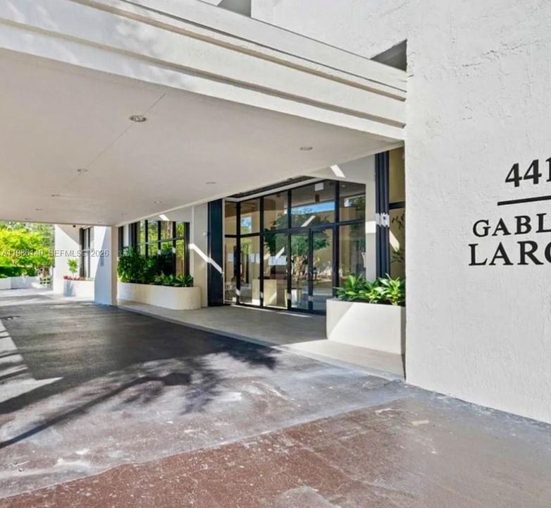 En Venta: $1,040,000 (3 camas, 2 baños, 1606 Pies cuadrados)