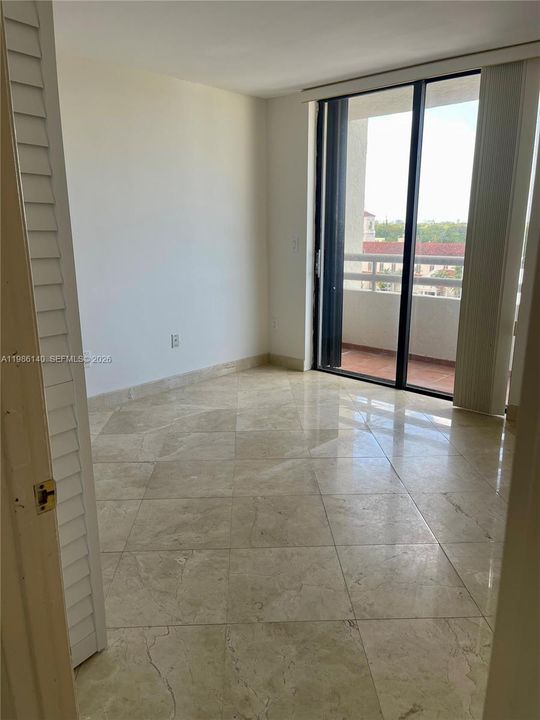 En Venta: $1,040,000 (3 camas, 2 baños, 1606 Pies cuadrados)