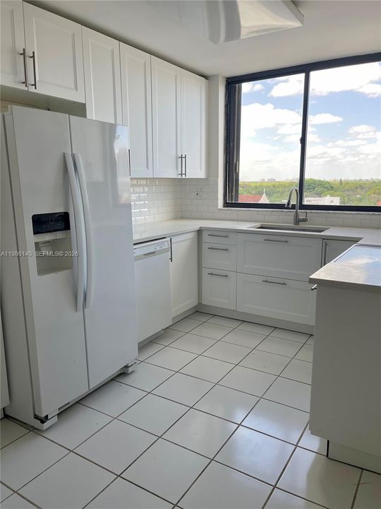 En Venta: $1,040,000 (3 camas, 2 baños, 1606 Pies cuadrados)