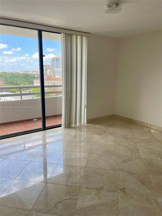 En Venta: $1,040,000 (3 camas, 2 baños, 1606 Pies cuadrados)