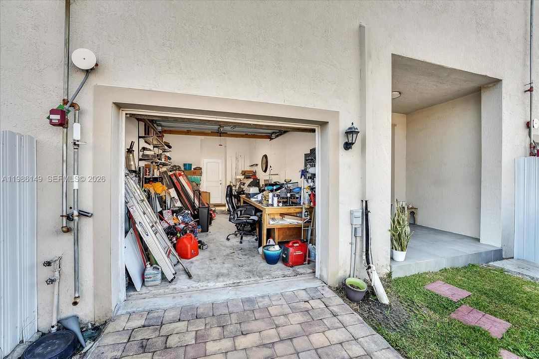 For Sale: $480,000 (4 beds, 3 baths, 2415 Square Feet)