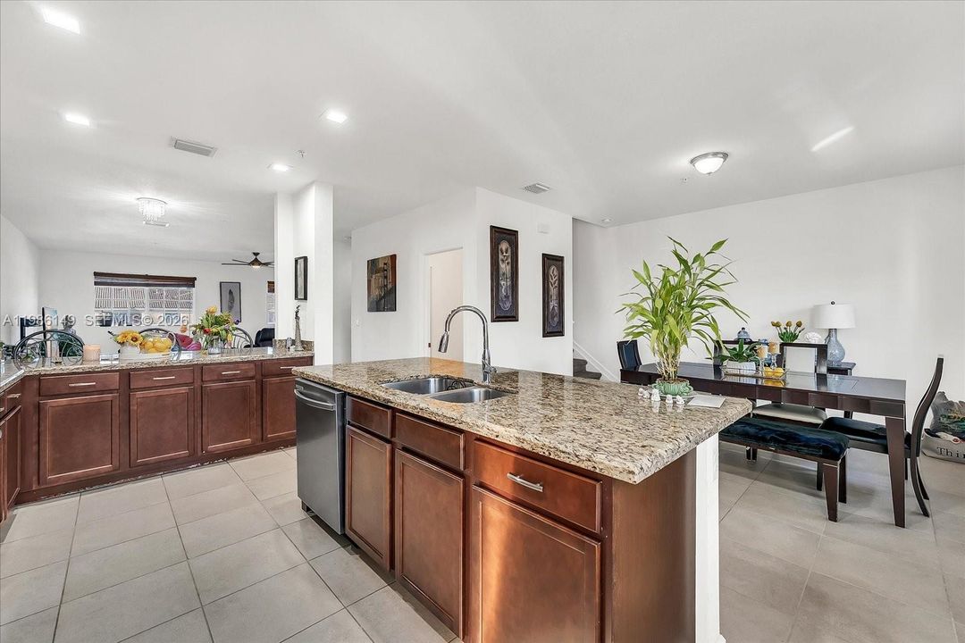 For Sale: $480,000 (4 beds, 3 baths, 2415 Square Feet)