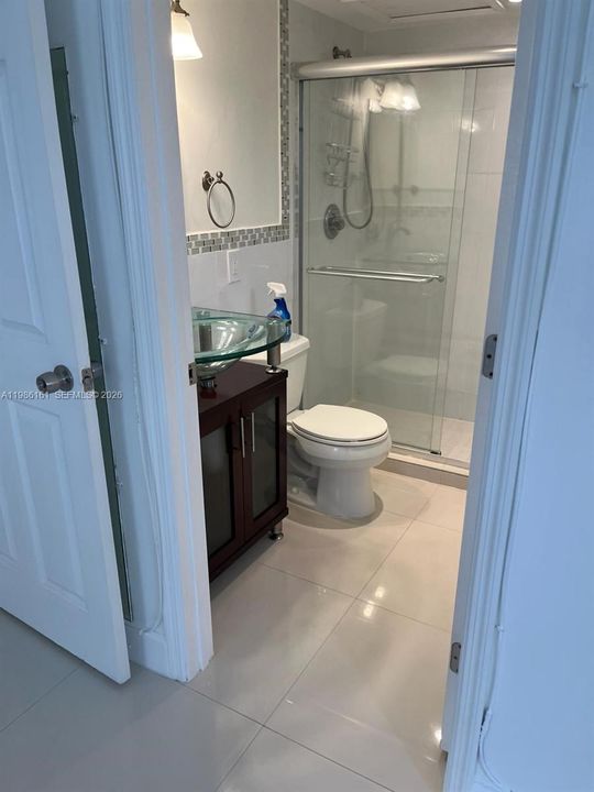 Active With Contract: $320,000 (3 beds, 2 baths, 1040 Square Feet)