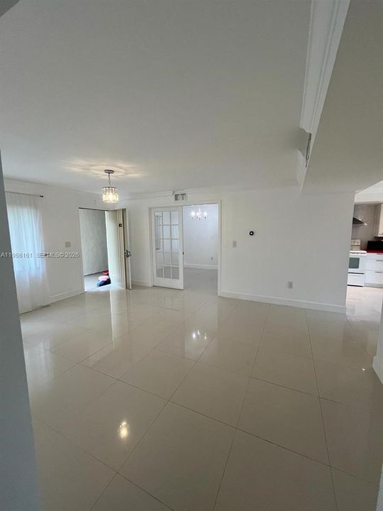 Active With Contract: $320,000 (3 beds, 2 baths, 1040 Square Feet)