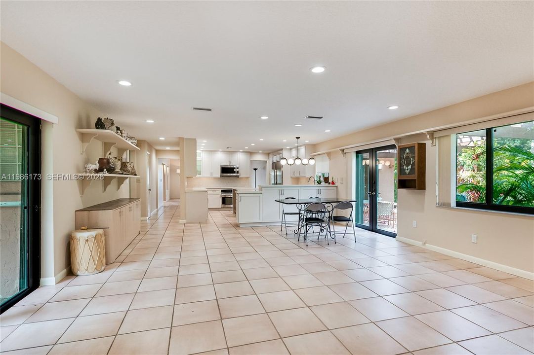Activo con contrato: $1,549,000 (4 camas, 2 baños, 2811 Pies cuadrados)