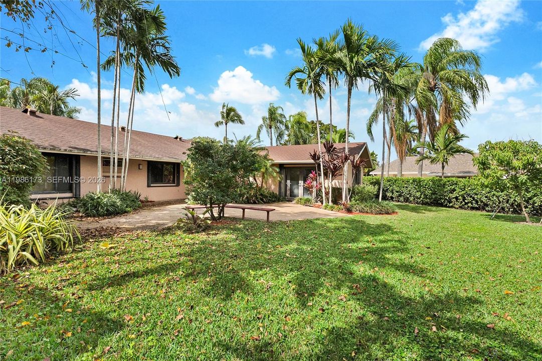 Activo con contrato: $1,549,000 (4 camas, 2 baños, 2811 Pies cuadrados)
