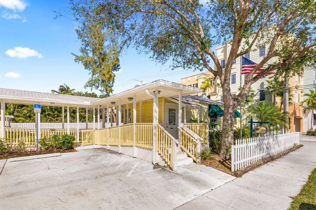 037-201Northeast1stAvenue-DelrayBeach-FL