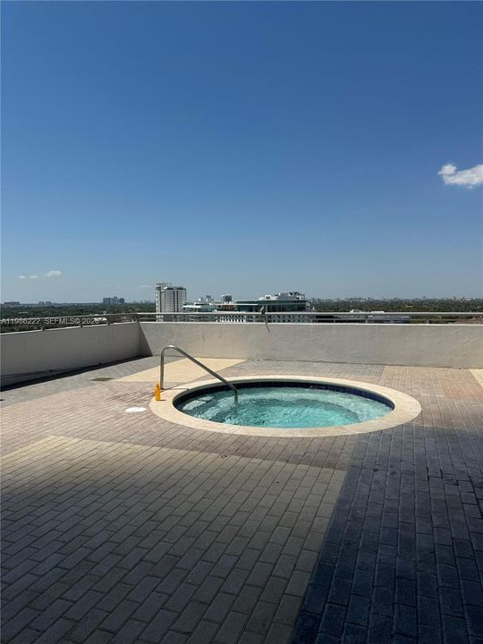 En Venta: $475,000 (1 camas, 1 baños, 672 Pies cuadrados)
