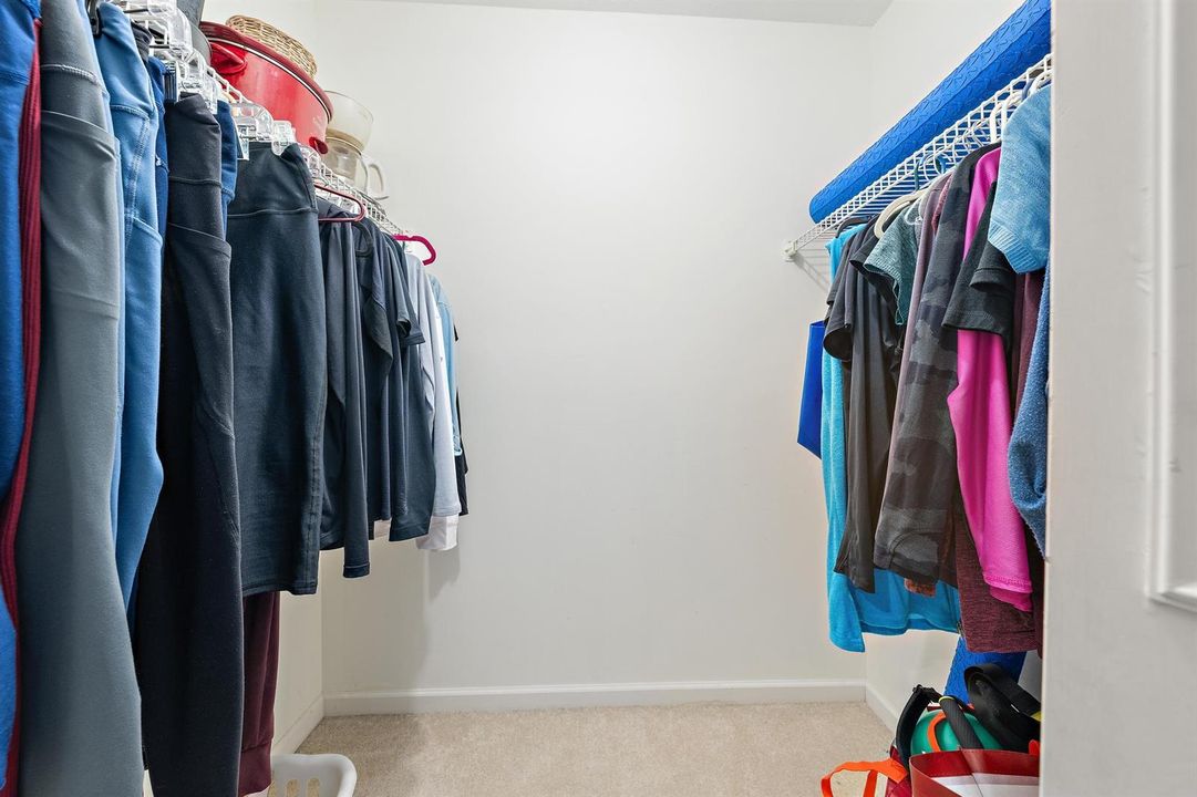 18081 SE Country Club Dr bldg 6 apt 51-8