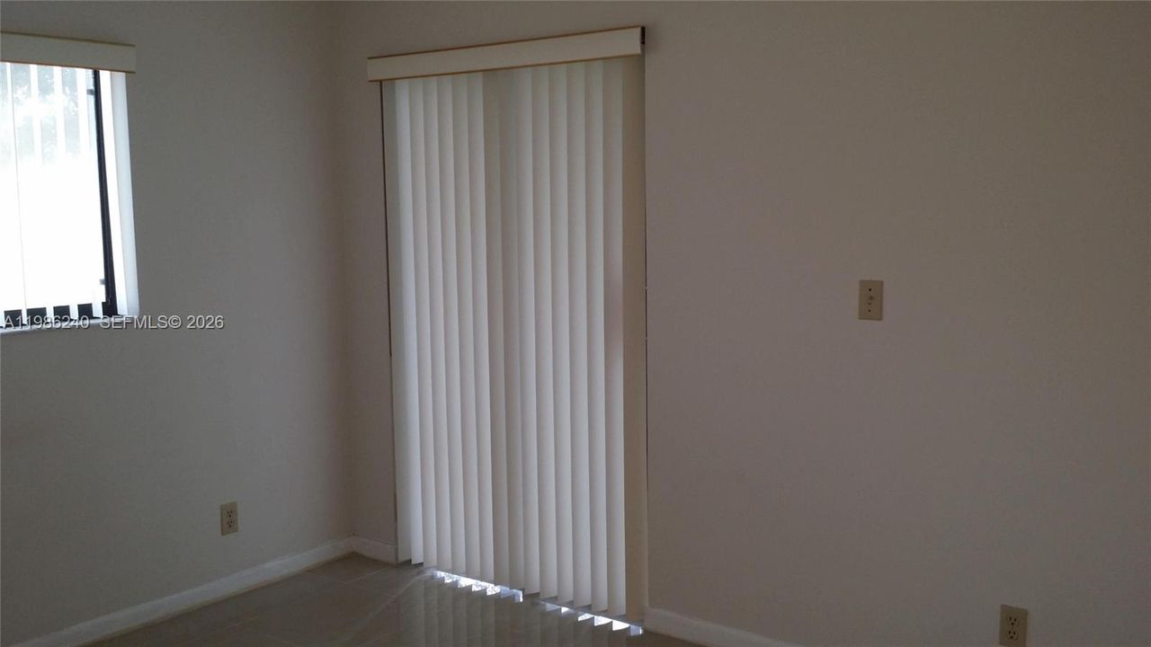 For Rent: $1,800 (2 beds, 2 baths, 1330 Square Feet)