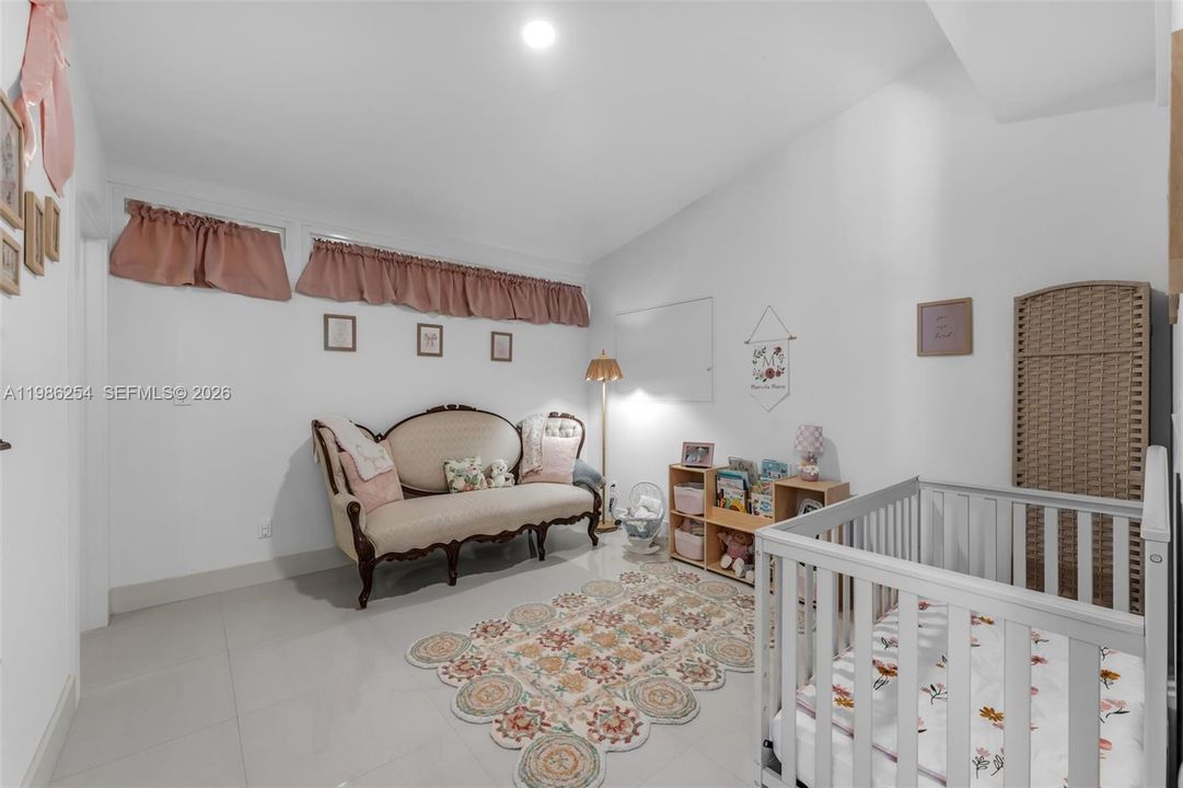 En Venta: $6,000,000 (1.54 acres)