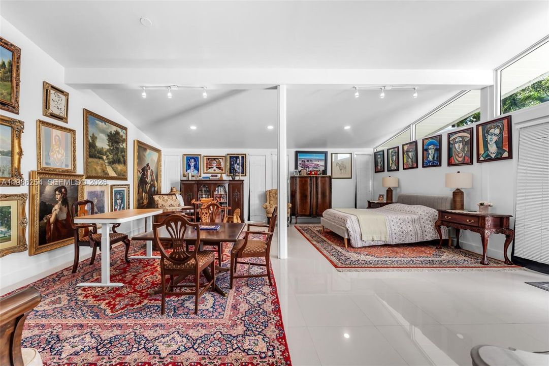 En Venta: $6,000,000 (1.54 acres)