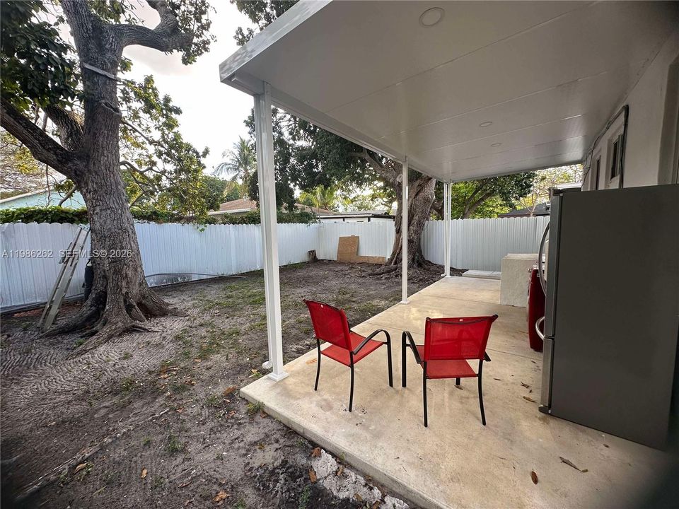 For Sale: $394,000 (3 beds, 1 baths, 800 Square Feet)